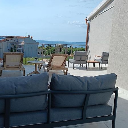 Caramel Comforts With Sea View In Stinjan Only 300 Meters From The Beach Póla Kültér fotó